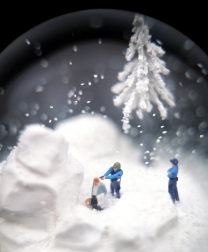 TRAVELER 30 AT NIGHT, 2003